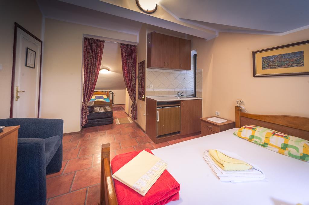Apartments Villa Ferri Kotor Eksteriør bilde