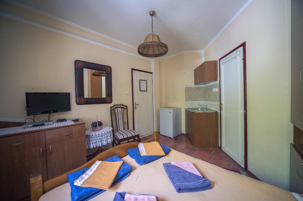 Apartments Villa Ferri Kotor Eksteriør bilde